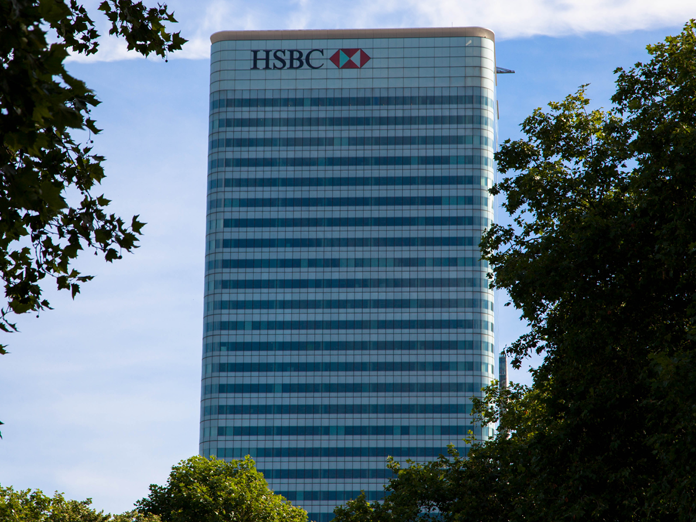 Brexit: Großbanken wollen Mitarbeiter aus London abziehen
