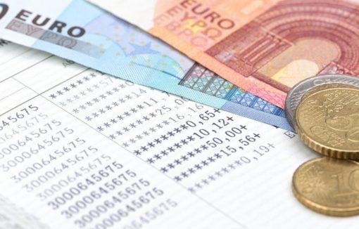 Das gute alte Sparbuch gehört in Deutschland nach wie vor zu den häufig genutzten Anlagemöglichkeiten. Doch im Grunde sprechen kaum Argumente für seine Nutzung. Es gibt einfach bessere Alternativen.