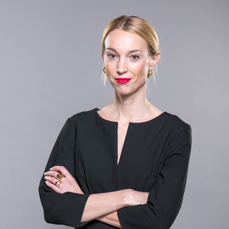 Dr. Lea Siering